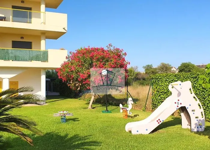 Lagos Del Castillo Denirent